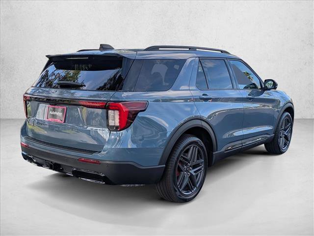 New 2026 Ford Explorer ST-Line w/ ST-Line Street Pack RWD image 2