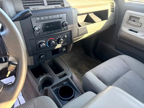 Used 2010 Dodge Dakota Big Horn w/ Extra Security Group image 14