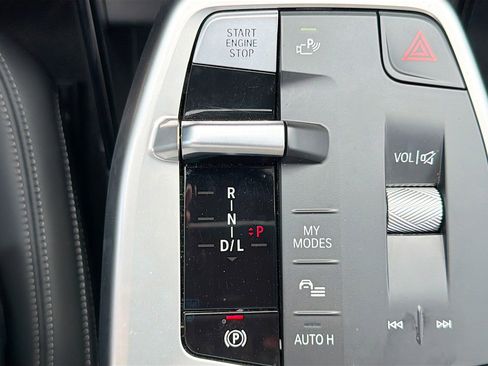 Certified 2025 BMW X2 xDrive28i w/ Convenience Package image 29