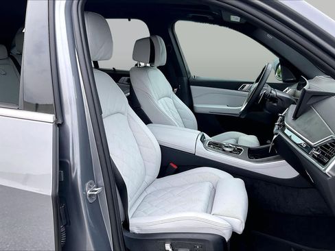 Used 2026 BMW X5 xDrive40i w/ Executive Package AWD/4WD image 8