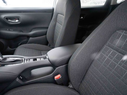 New 2026 Honda HR-V LX image 10