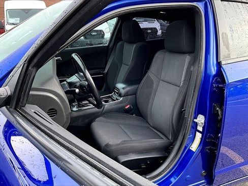 Used 2019 Dodge Charger SXT image 24