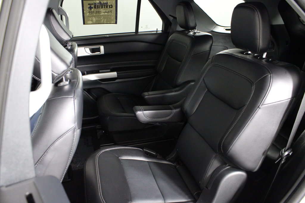 Used 2024 Ford Explorer Limited w/ Limited Technology Package RWD image 20