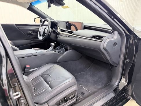 Used 2019 Lexus ES 350 w/ Accessory Package 2 FWD image 32
