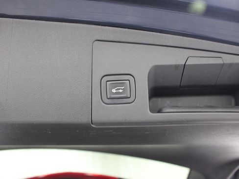 Used 2019 Cadillac XT5 Luxury FWD image 26