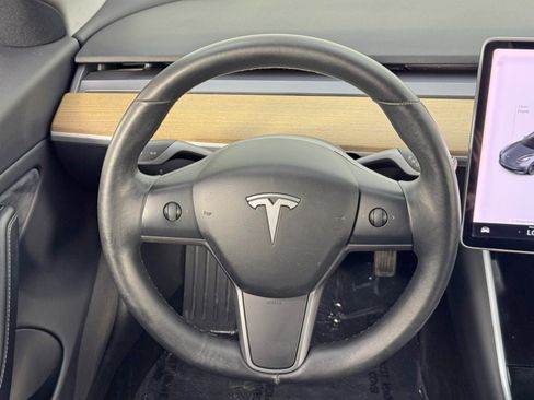 Used 2018 Tesla Model 3 Long Range image 17
