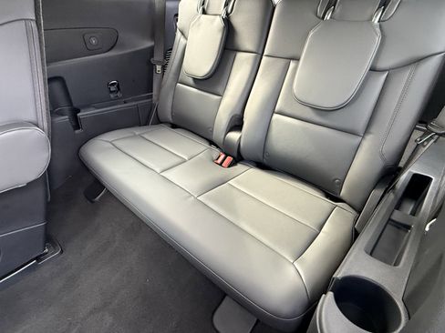 New 2026 Ford Explorer Active w/ Active Comfort Package RWD image 16