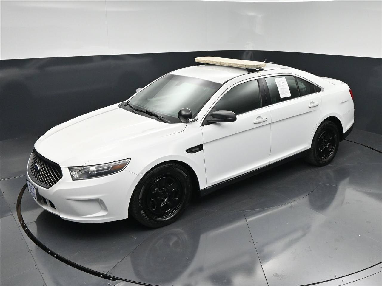 Used 2015 Ford Taurus Police Interceptor AWD image 18
