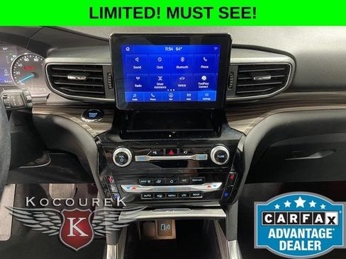 Used 2022 Ford Explorer Limited w/ Class IV Trailer Tow Package AWD/4WD image 16