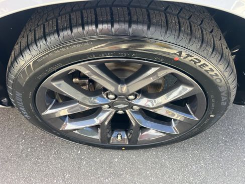 Used 2022 Dodge Challenger R/T w/ Blacktop Package image 15