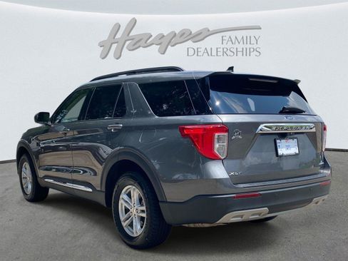 Used 2023 Ford Explorer XLT w/ Equipment Group 202A AWD/4WD image 9