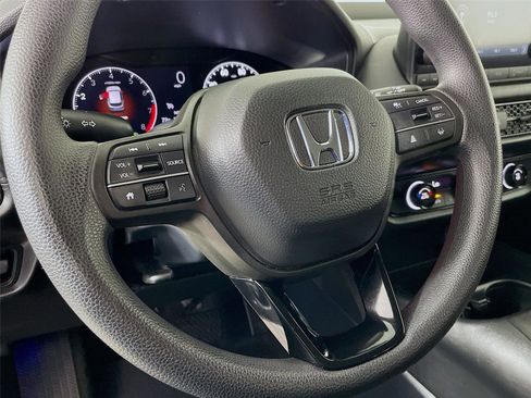 Used 2023 Honda HR-V LX image 16
