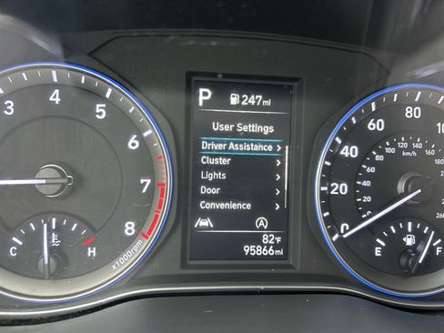 Used 2022 Hyundai Kona SE AWD/4WD image 15