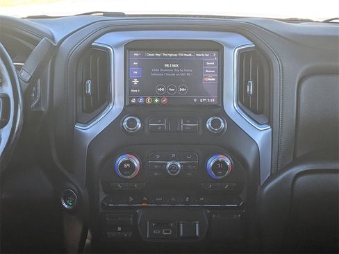 Used 2019 GMC Sierra 1500 SLT image 29