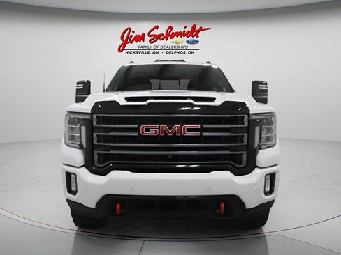 Used 2023 GMC Sierra 2500 AT4 w/ AT4 Premium Plus Package AWD/4WD image 3