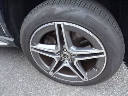 Used 2022 Mercedes-Benz GLS 450 4MATIC image 13