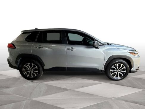 Used 2025 Toyota Corolla Cross AWD Hybrid image 9