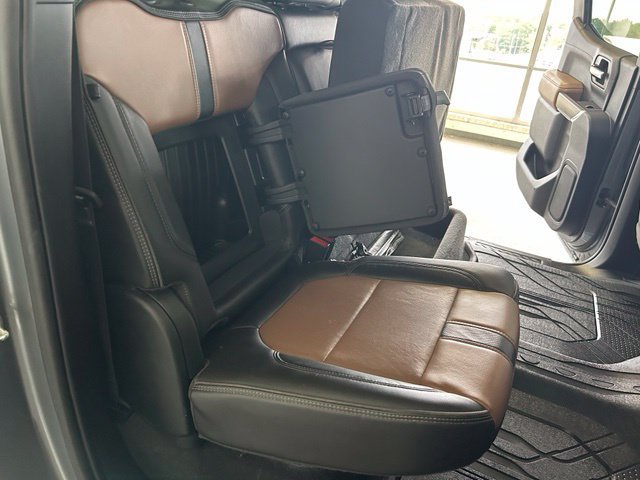 Used 2019 Chevrolet Silverado 1500 High Country AWD/4WD image 34