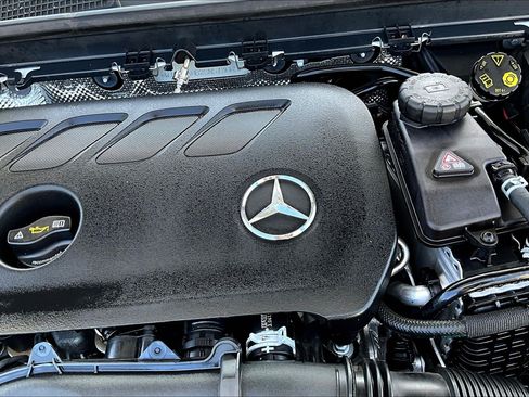 Used 2025 Mercedes-Benz CLA 250 4MATIC image 34