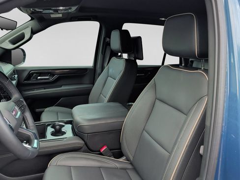 Used 2026 GMC Yukon Elevation w/ Elevation Premium Package AWD/4WD image 17