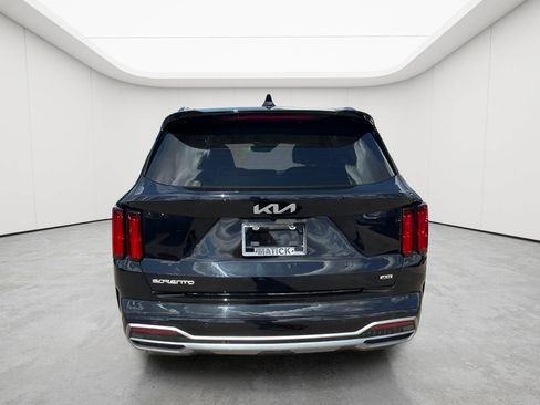 Used 2023 Kia Sorento SX AWD/4WD image 6