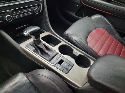 Used 2020 Kia Optima SX image 26