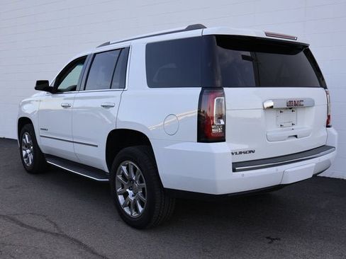 Used 2017 GMC Yukon Denali w/ Open Road Package AWD/4WD image 5