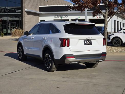 New 2026 Kia Sorento S w/ S Panoramic Sunroof Package image 6