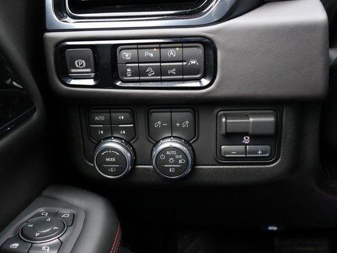 New 2025 GMC Yukon XL AT4 Ultimate image 36