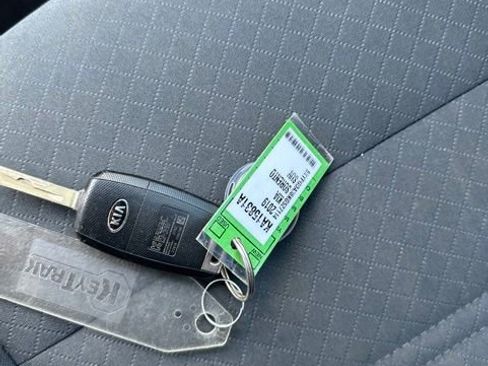 Used 2019 Kia Sorento AWD image 23