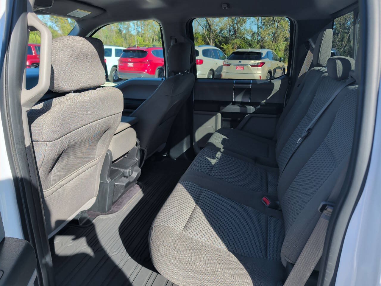 Used 2017 Ford F150 XLT w/ Equipment Group 302A Luxury AWD/4WD image 20