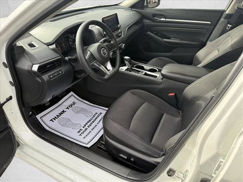 Used 2021 Nissan Altima 2.5 SV image 9