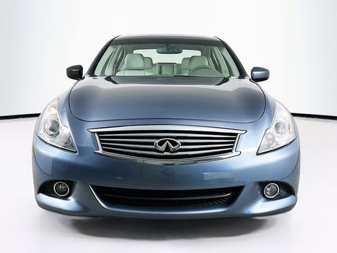 Used 2010 INFINITI G37 Journey w/ Premium Pkg image 2