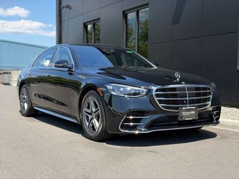 Used 2024 Mercedes-Benz S 580 4MATIC Sedan image 9