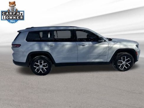 Used 2024 Jeep Grand Cherokee L Limited image 11