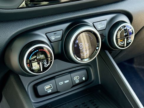 New 2026 Hyundai Venue SEL FWD image 11
