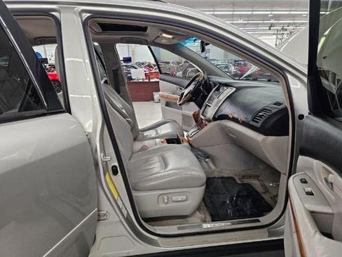 Used 2005 Lexus RX 330 AWD image 28