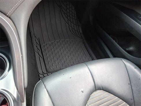 Used 2019 Toyota Camry SE image 26