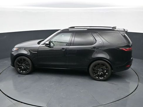 Used 2024 Land Rover Discovery Dynamic SE image 18