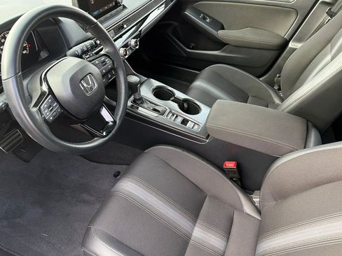 Used 2025 Honda Civic Sport image 9