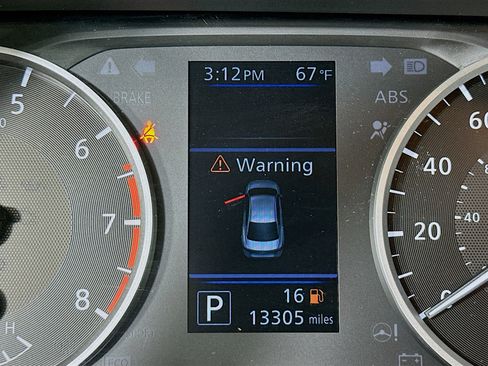 Used 2025 Nissan Sentra S image 19