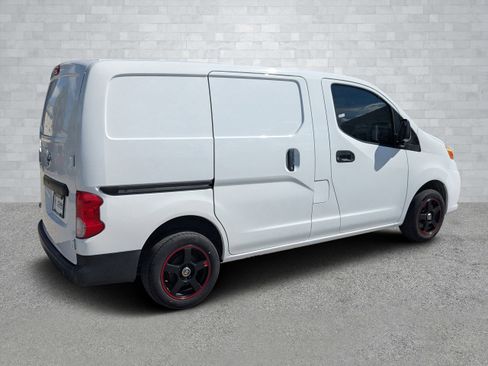 Used 2020 Nissan NV200 S image 5