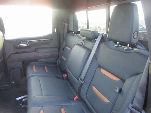 New 2026 GMC Sierra 1500 AT4 w/ AT4 Premium Package AWD/4WD image 15