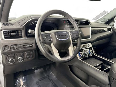 Used 2024 GMC Yukon Denali w/ LPO, Floor Liner Package image 4