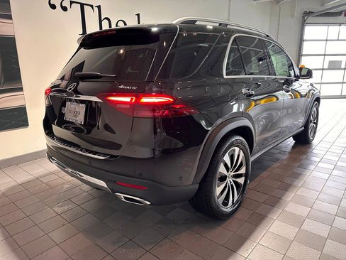 Used 2025 Mercedes-Benz GLE 350 4MATIC image 4