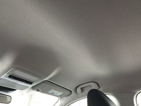 Used 2024 Nissan Sentra SV image 9