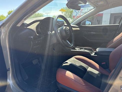 Used 2024 MAZDA MAZDA3 s AWD/4WD image 2