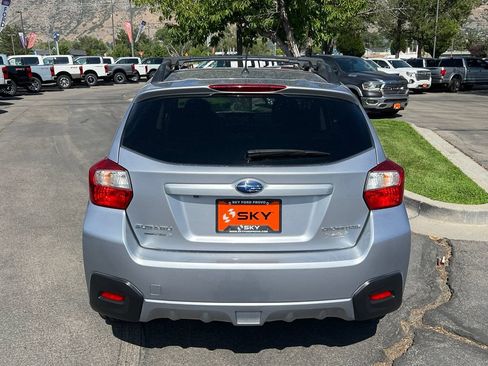 Used 2017 Subaru Crosstrek 2.0i Premium AWD/4WD image 10