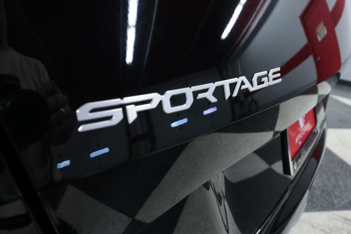 Used 2023 Kia Sportage SX FWD image 34