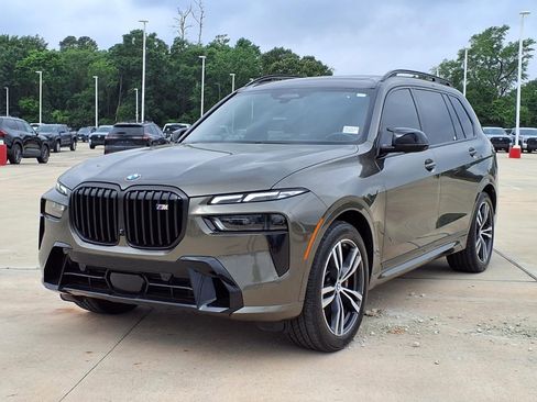Used 2024 BMW X7 M60i w/ Executive Package AWD/4WD image 3